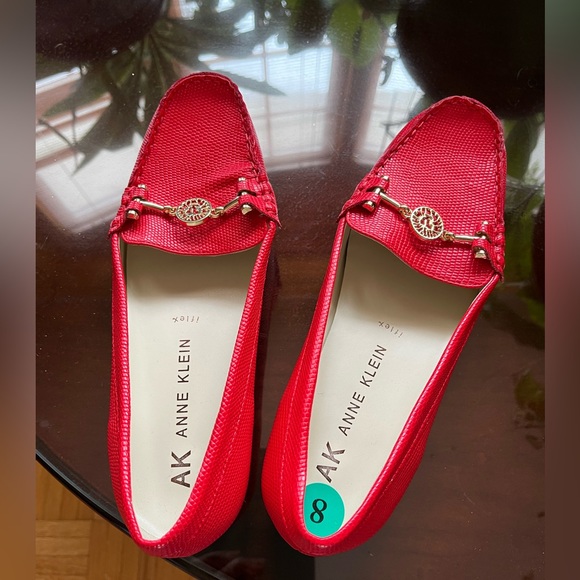 Anne Klein Red Orange Iflex Loafer Flat shoes in Size 8 - Picture 2 of 4